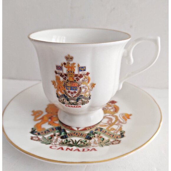 Banawee Bone China Gold Rim Cup & Saucer "Canadian Coat of Arms" - Picture 2 of 16
